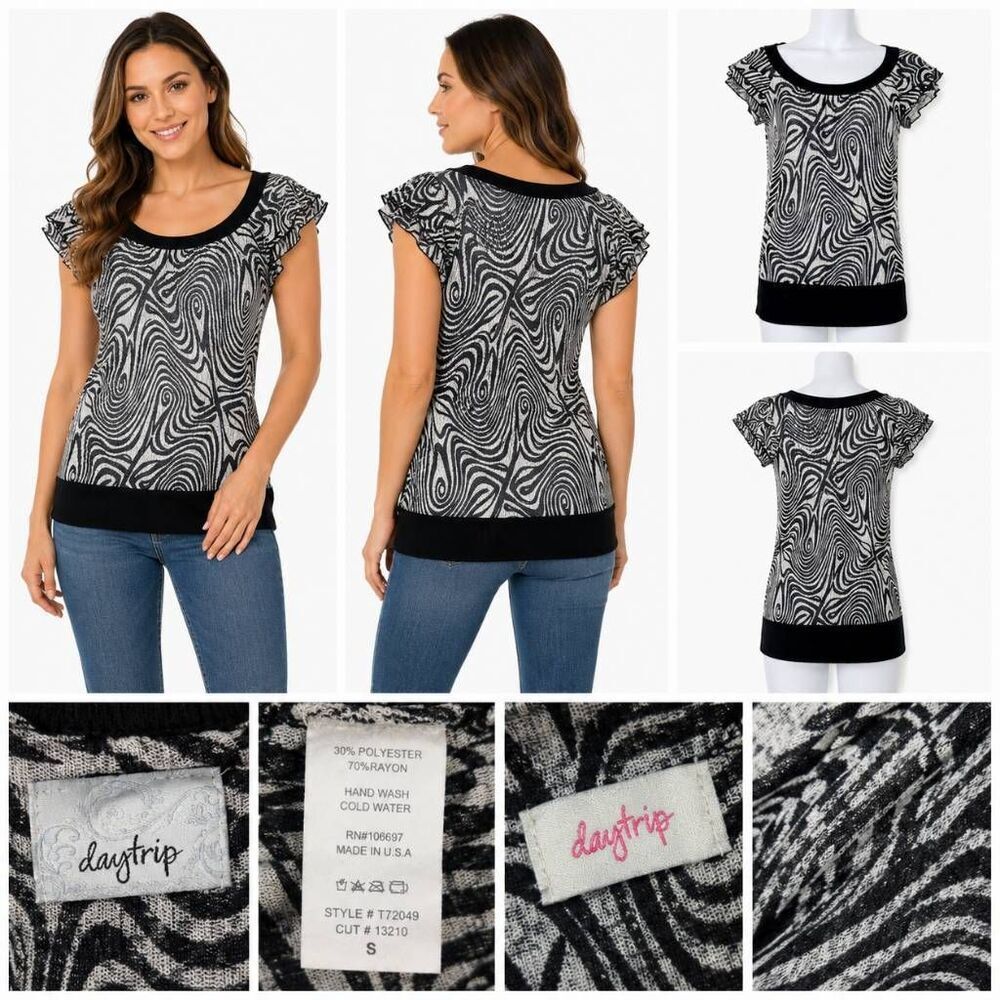 Daytrip SMALL Black white SS Scoop Neck Shirt